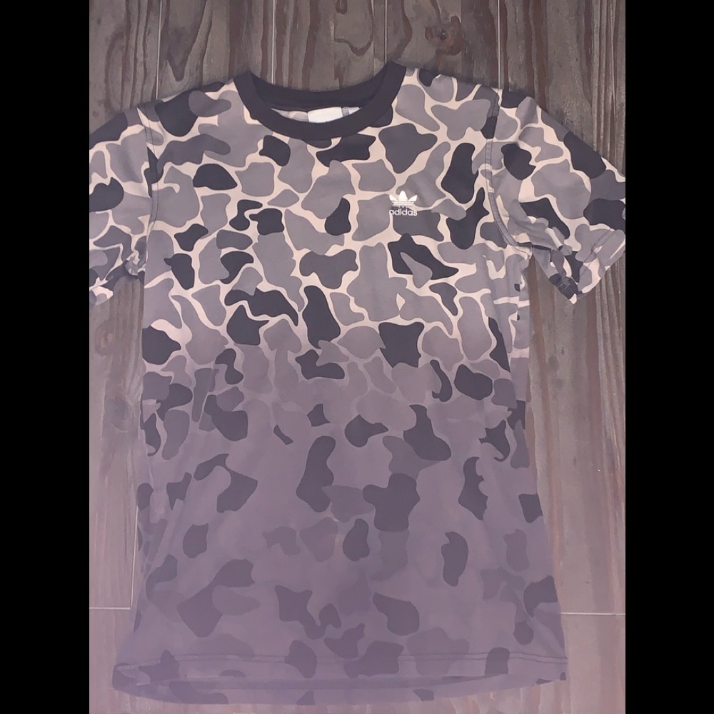 Adidas black camo shirt